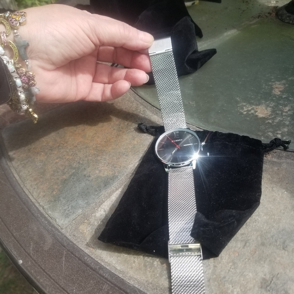 Reduction Sporty Gun Metal WATCH - Picture 13 of 14